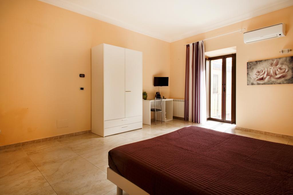 Four Rooms Agrigente Extérieur photo